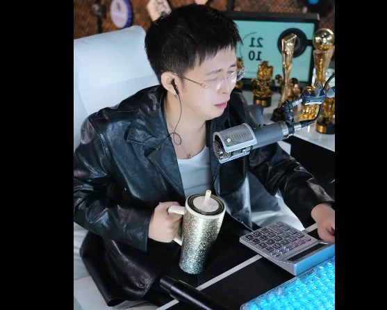 王逸璇不开播,王冕感叹团战都没队友了