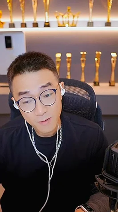 自律性很强,老毕戒酒刷脂肪!
