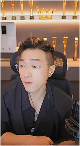 老毕向大爹羊哥、杰哥投降了!