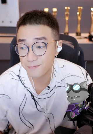 老毕分享变瘦秘诀,坚持运动就行