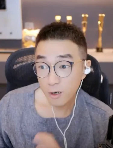 老毕有底气，腹肌半个月就能练回来