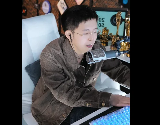 王冕回忆18年开播时光,当时粉丝非常铁