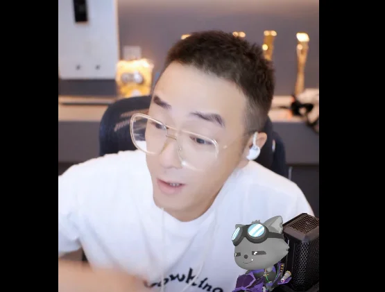 老毕一直在发动态,召唤老粉丝回归