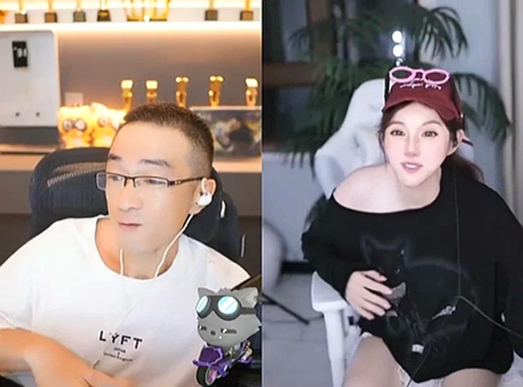 无术哥现身，老毕与大Q均起立欢迎！