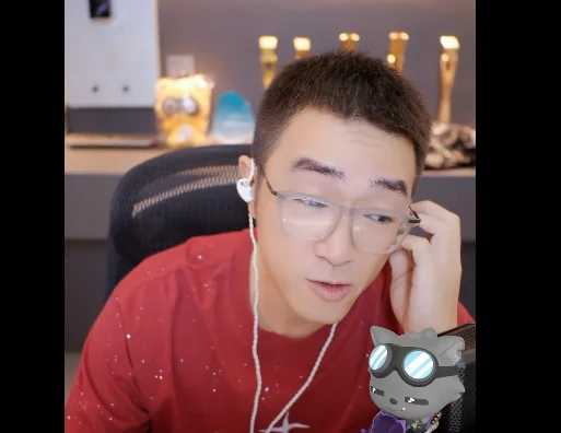 老毕谈买百万级豪车,其实就是为了接机神豪