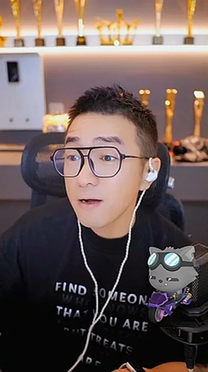 桃花哥豪刷捧场！早知老毕离婚火速赶来