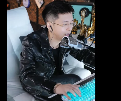 神豪年哥称赞王冕的粉丝军团散票实力强