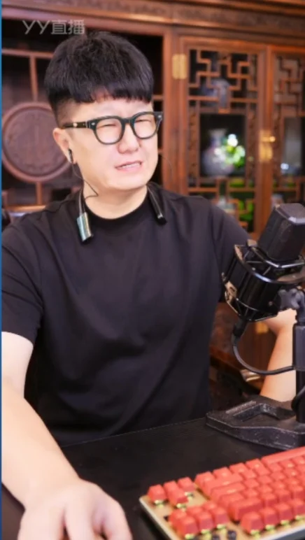 粉丝太高冷，加完好友不理大佛！
