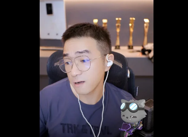 老毕谈自己不带孩子，但负担全家的金钱收入
