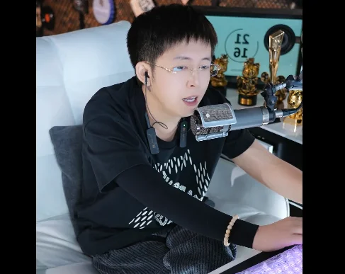 粉丝能一直陪伴开播，王冕就知足了