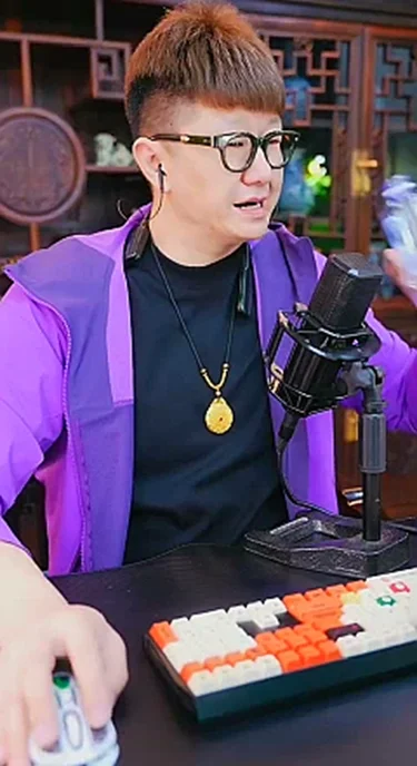 不计前嫌,神豪Yo姐再度豪刷大佛!