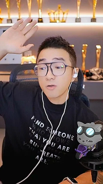 桃花哥豪刷捧场!早知老毕离婚火速赶来