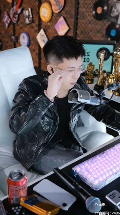 王冕维护凡人哥，谁攻击大哥都不行！