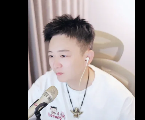 老毕离婚了，九情表示非常意外