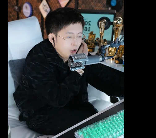 王冕若开播不赚钱，就线下当歌手去