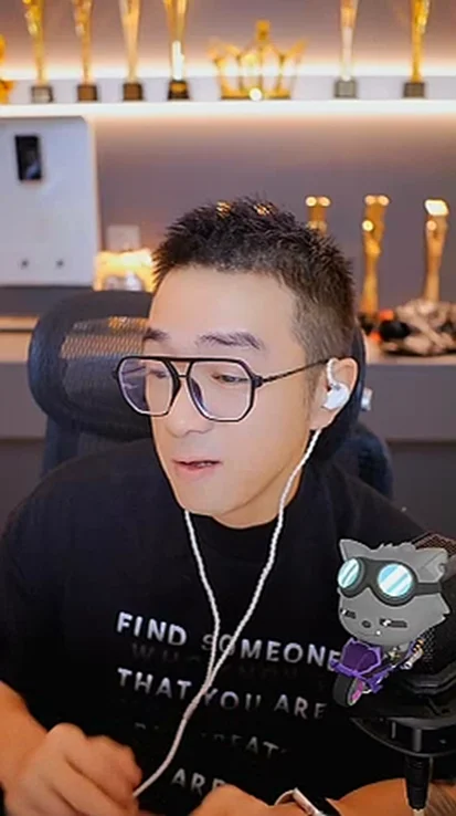 一斤茅台加三百杯洋酒！老毕惨败青蛙哥