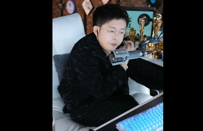 王冕开播这么多年最大财富,就是认识众神豪