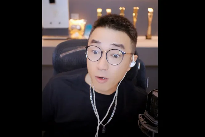 老毕谈神豪沉迷农场游戏,很少上YY了