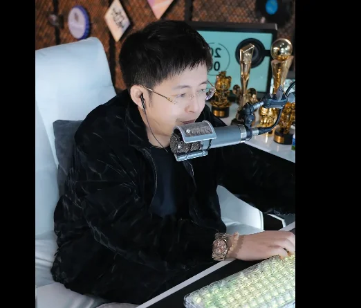 粉丝强烈要求王冕参与团战比拼！