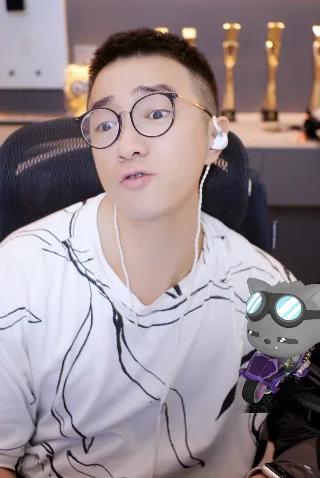 老毕改变自己,线上线下都一样