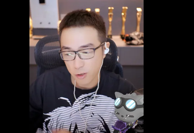 儿子求老毕带玩过山车，老毕无奈表示害怕