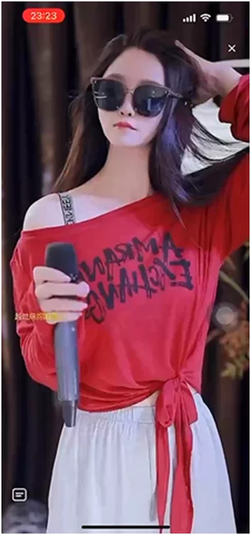 超级福利，大美女李玉兔站起来露大腿了！
