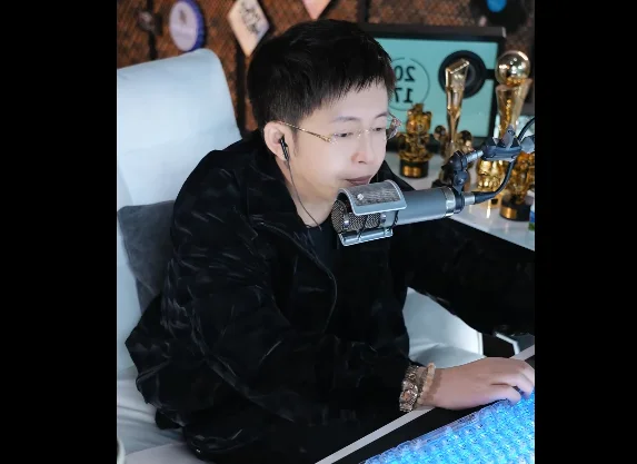 因为王冕回归YY开播，大量老粉下载回YY