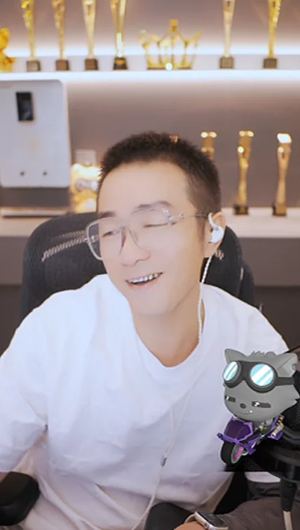 被蛙哥拉黑后，这家伙被老毕也封了！
