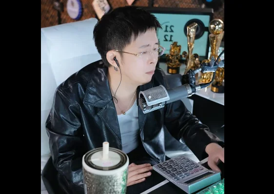 王冕开启随机队友团战,不能赢就算了