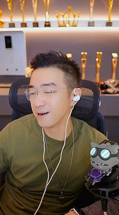 离婚后被撮合米莱，老毕：我不配