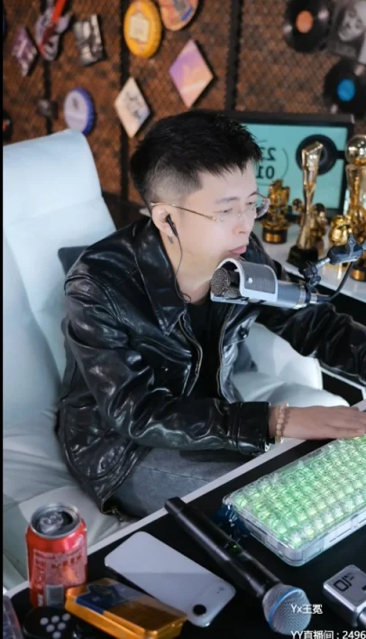 王冕维护凡人哥,谁攻击大哥都不行!